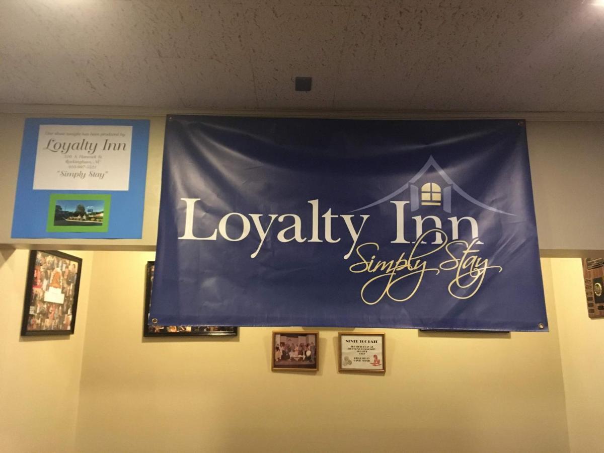 Loyalty Inn Рокингем Экстерьер фото